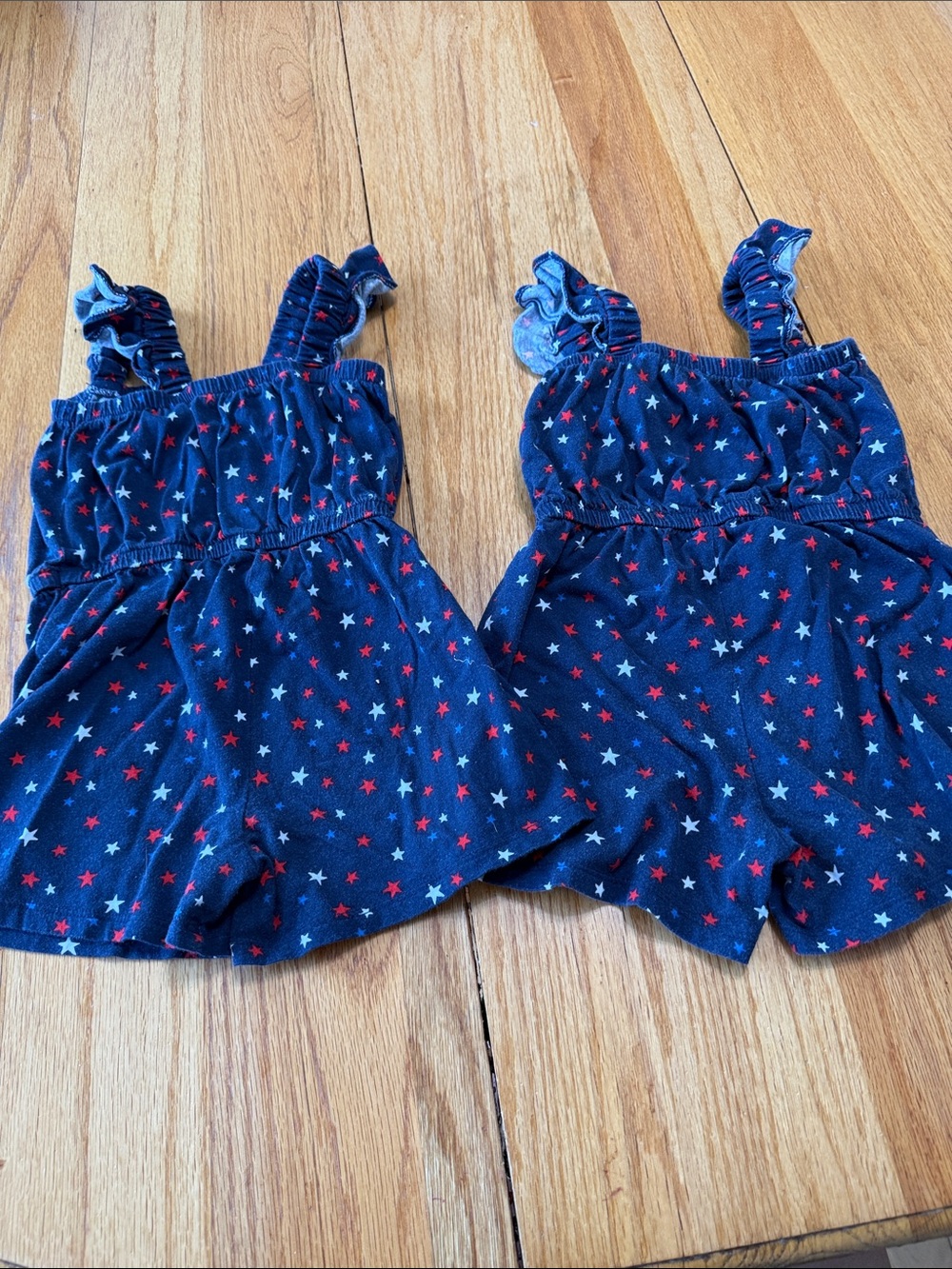 Twin set Old Navy Star-Print Ruffle-Strap Rompers - Picture 4 of 5